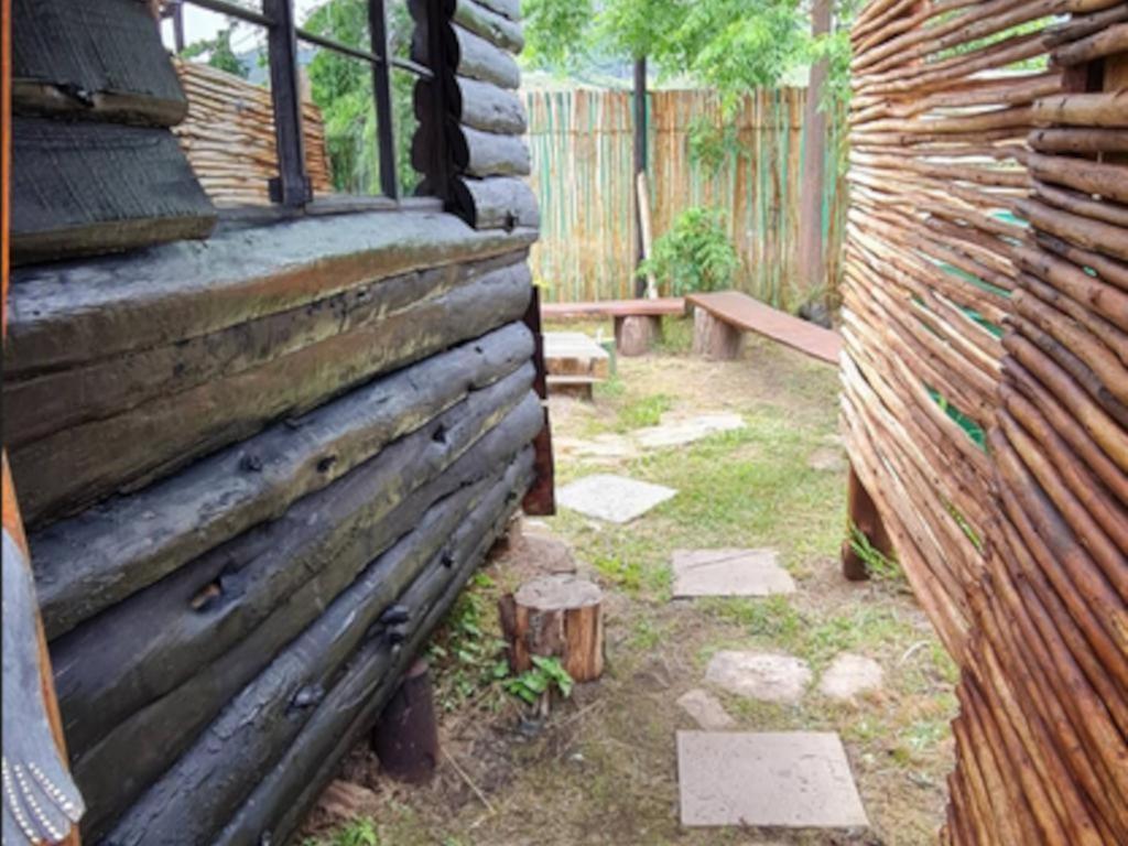Tsitsikamma Wolf Sanctuary Eco Cabins & Teepees Stormsrivier Zewnętrze zdjęcie